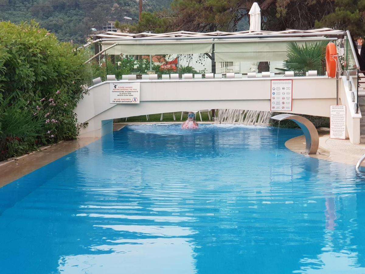 Hatzoudis Luxury Suites Chrisi Ammoudia Eksteriør billede