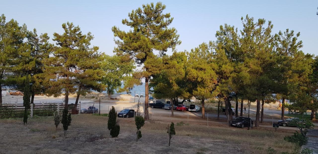 Hatzoudis Luxury Suites Chrisi Ammoudia Eksteriør billede