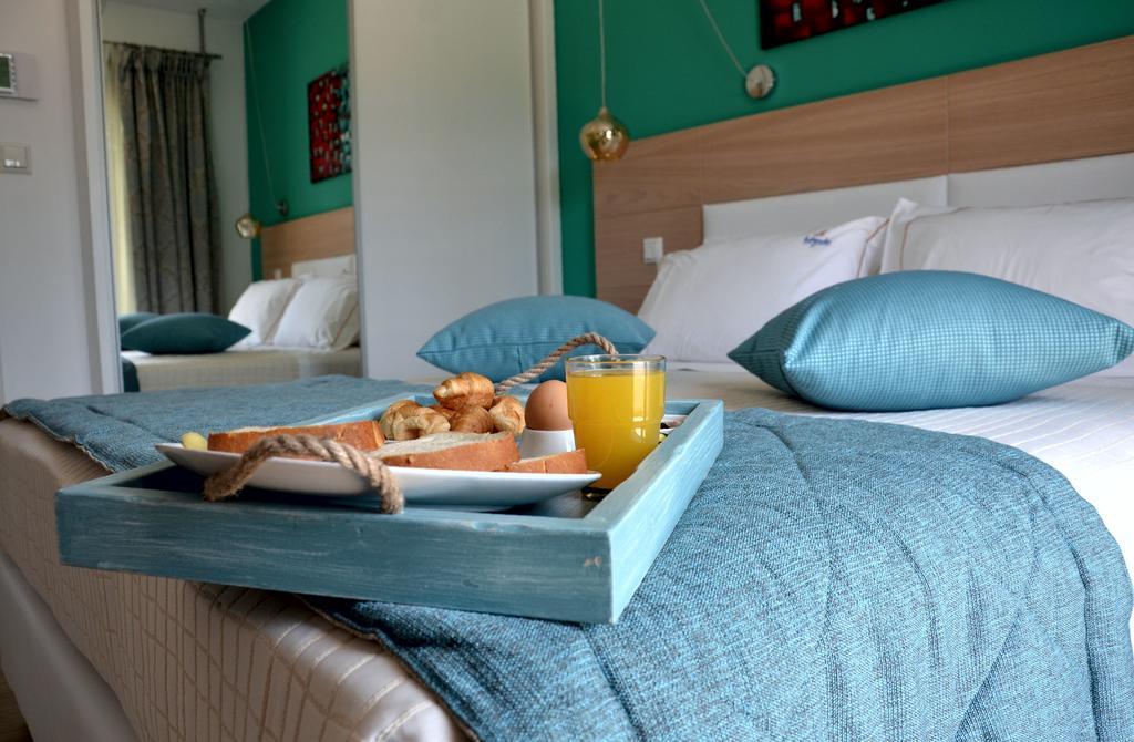 Hatzoudis Luxury Suites Chrisi Ammoudia Eksteriør billede