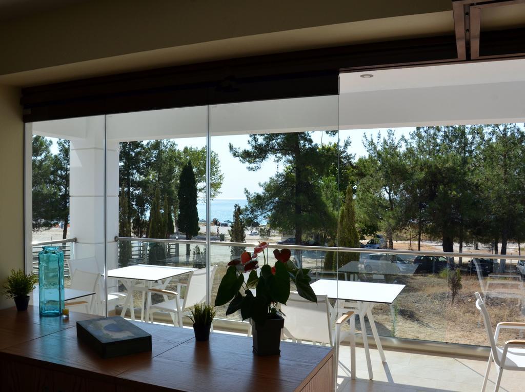 Hatzoudis Luxury Suites Chrisi Ammoudia Eksteriør billede