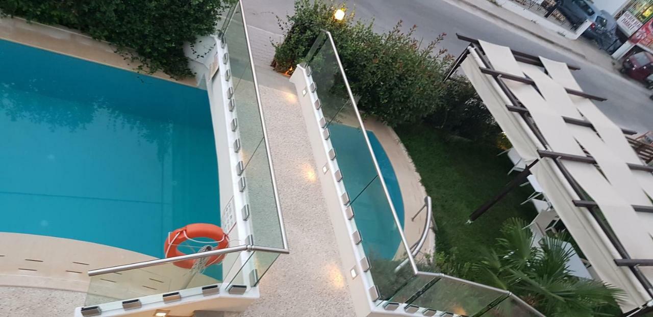 Hatzoudis Luxury Suites Chrisi Ammoudia Eksteriør billede