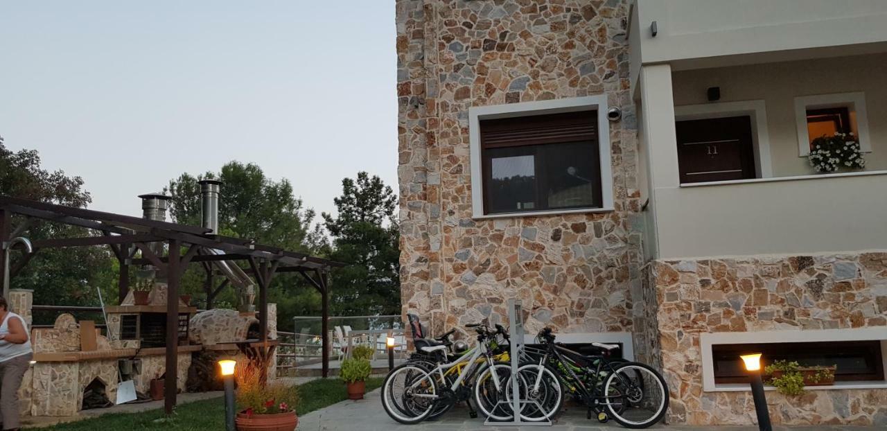 Hatzoudis Luxury Suites Chrisi Ammoudia Eksteriør billede