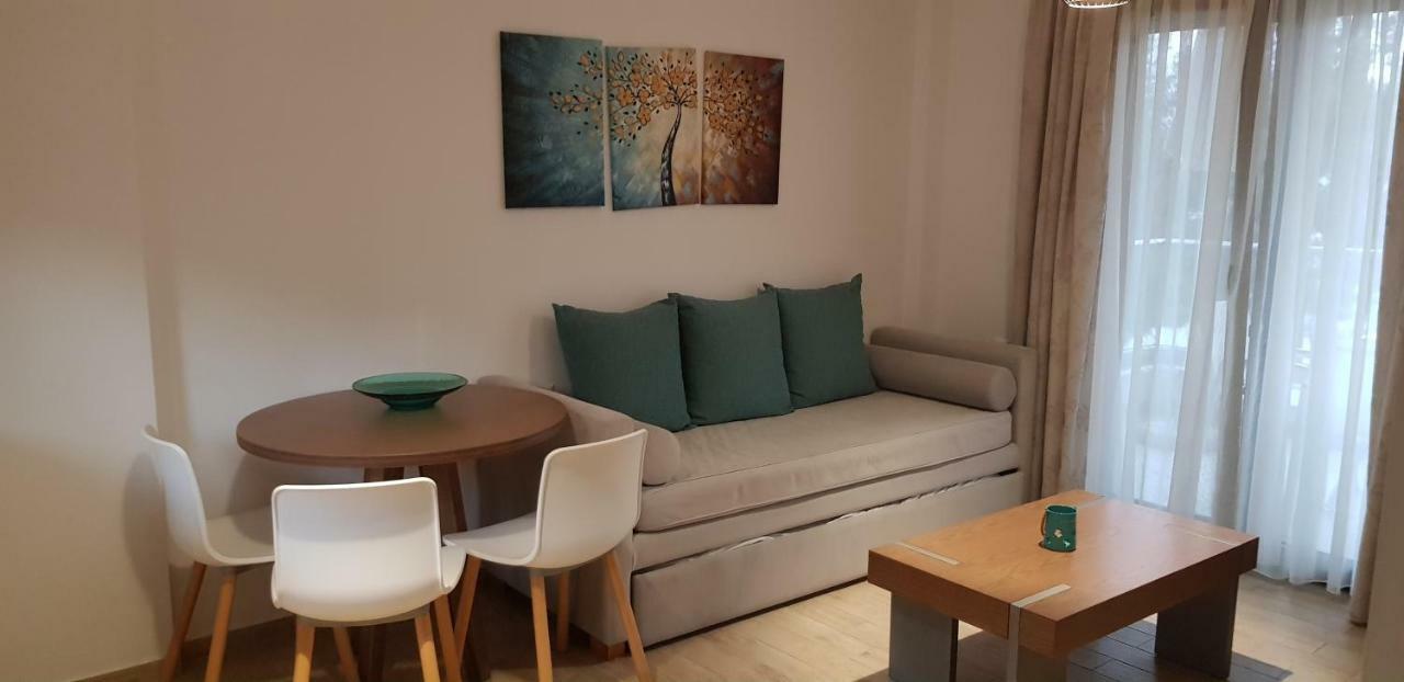 Hatzoudis Luxury Suites Chrisi Ammoudia Eksteriør billede